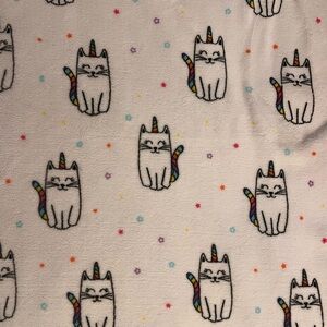 Large Ultra-Cozy White Throw Blanket with Unicorn Cat Design